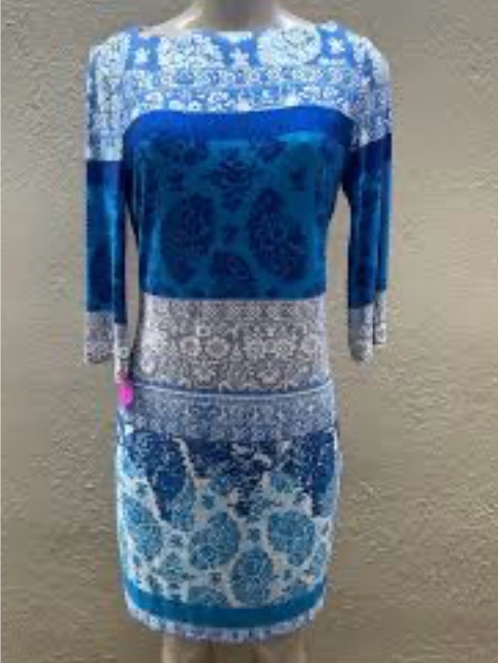 Donna Morgan Blue and White Printed 3/4 Sleeve Sheath Dress